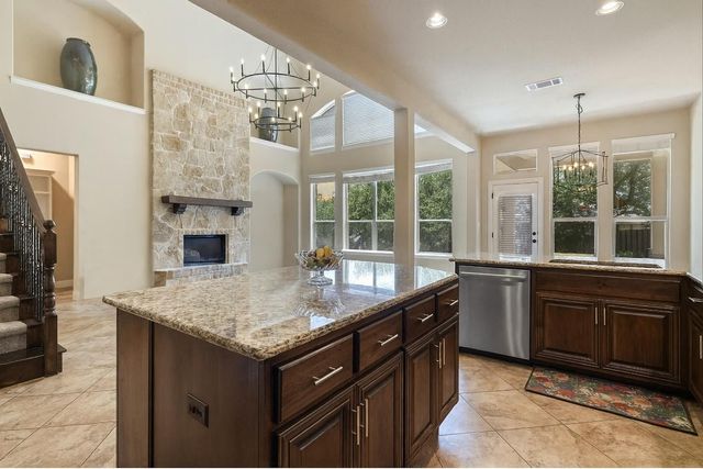 8709 Fescue LN, Austin, TX 78738