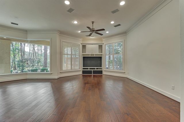 43 Meadow Brook Place, The Woodlands, TX 77382