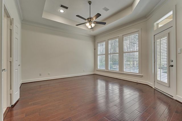 43 Meadow Brook Place, The Woodlands, TX 77382