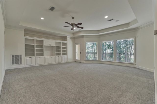 43 Meadow Brook Place, The Woodlands, TX 77382