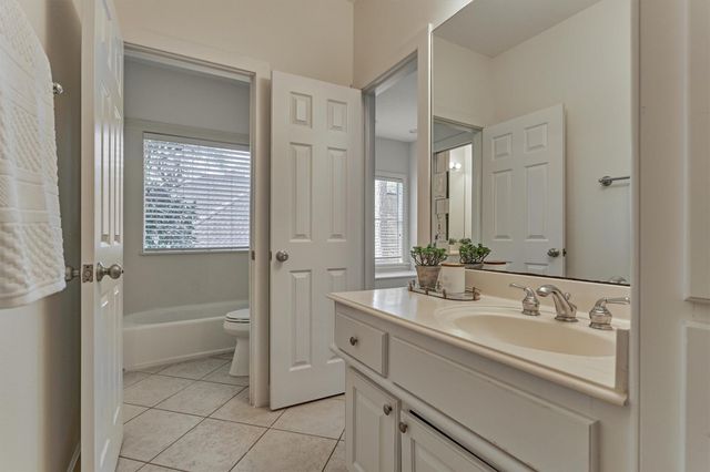 43 Meadow Brook Place, The Woodlands, TX 77382