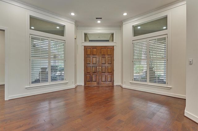 43 Meadow Brook Place, The Woodlands, TX 77382