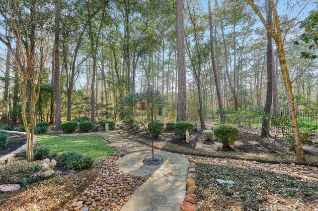 43 Meadow Brook Place, The Woodlands, TX 77382