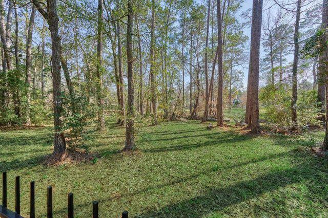 43 Meadow Brook Place, The Woodlands, TX 77382