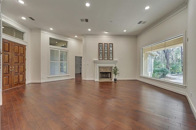 43 Meadow Brook Place, The Woodlands, TX 77382