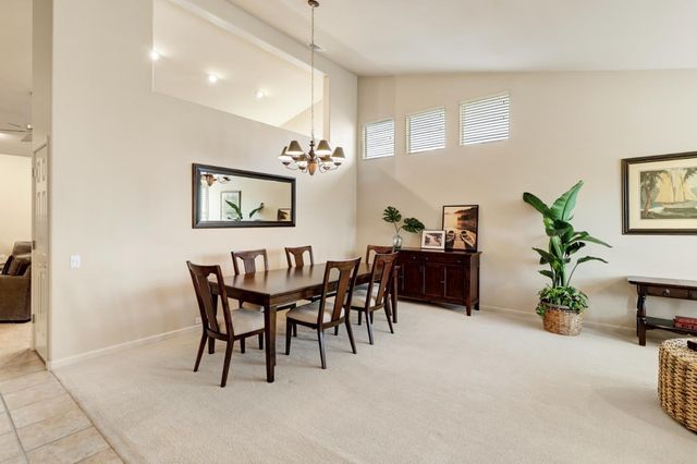 1484 Willow Bend Rd, Folsom, CA 95630