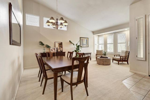 1484 Willow Bend Rd, Folsom, CA 95630