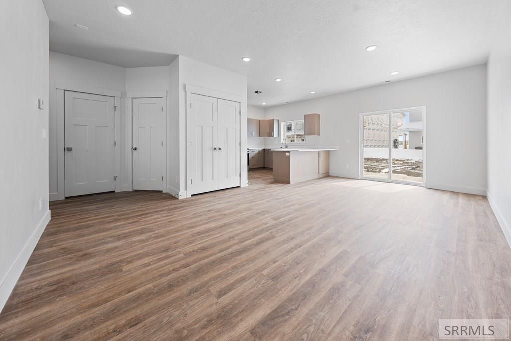 Image 9 of property listing at 585 Furrow Drive, Sugar City, ID 83448