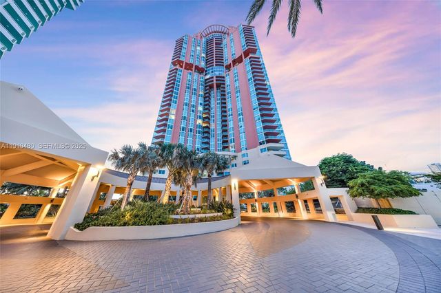 300 S Pointe Dr 1702, Miami Beach, FL 33139