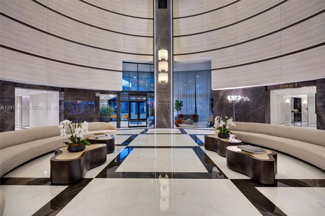 300 S Pointe Dr 1702, Miami Beach, FL 33139