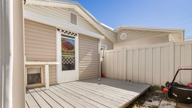 7404 Sunset Avenue, Panama City Beach, FL 32408