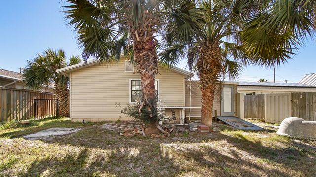 7404 Sunset Avenue, Panama City Beach, FL 32408