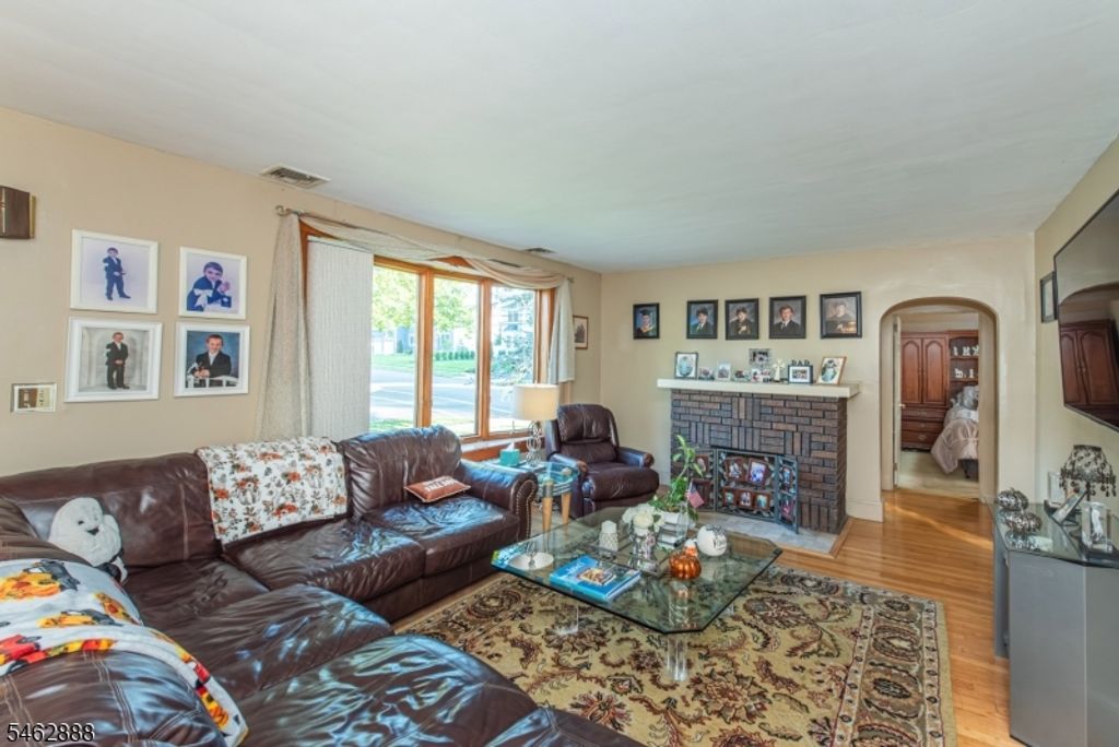 18 Summit Ave, Cedar Grove Twp., NJ 07009 — photo 5