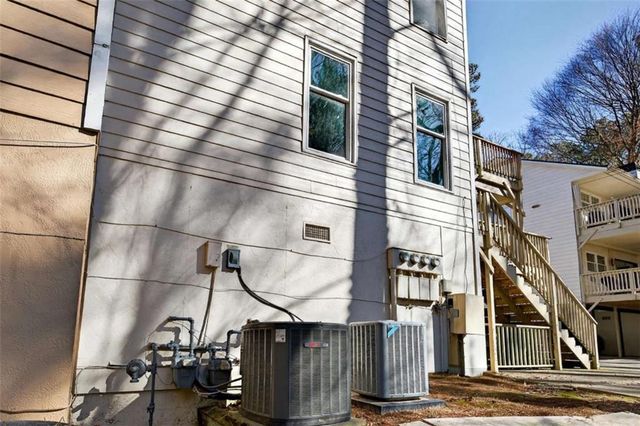 6550 Deerings Lane, Peachtree Corners, GA 30092