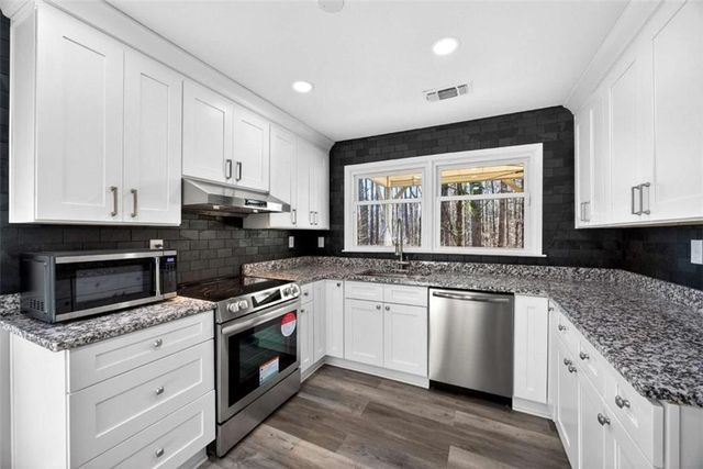 6550 Deerings Lane, Peachtree Corners, GA 30092