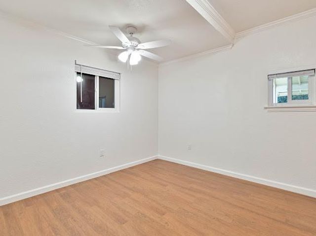 6035 E Lyell Avenue, Fresno, CA 93727