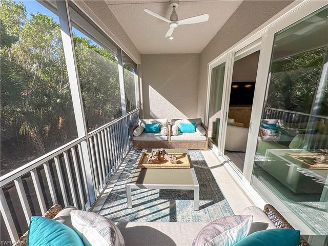 232 Indies DR E 201, Naples, FL 34114