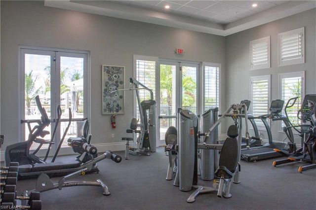 232 Indies DR E 201, Naples, FL 34114