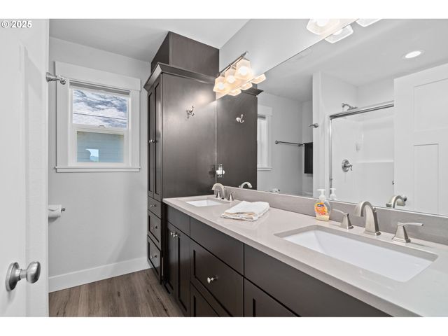 3214 Nw QUAY Dr, Lincoln City, OR 97367