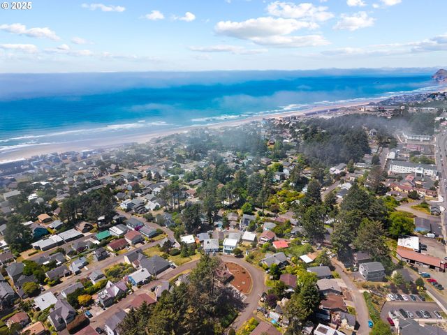 3214 Nw QUAY Dr, Lincoln City, OR 97367
