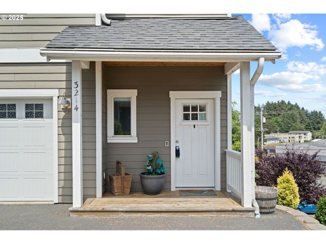 3214 Nw QUAY Dr, Lincoln City, OR 97367