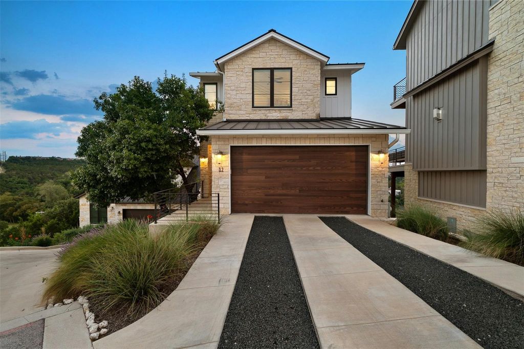5717 Lost Horizon DR 12, Austin, TX 78759
