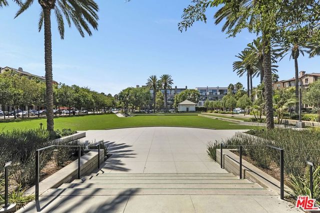 12875 Runway Road Road 2, Playa Vista, CA 90094
