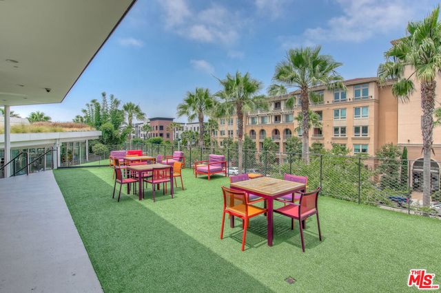 12875 Runway Road Road 2, Playa Vista, CA 90094