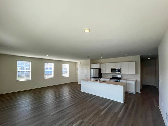 2411 Glacier Street, Pingree Grove, IL 60140