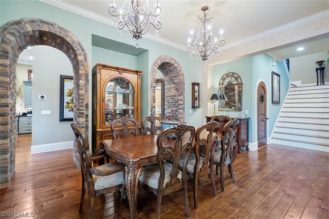 611 18th AVE S, Naples, FL 34102