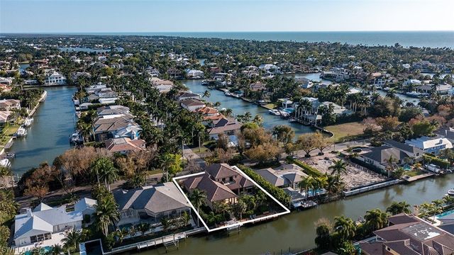 611 18th AVE S, Naples, FL 34102