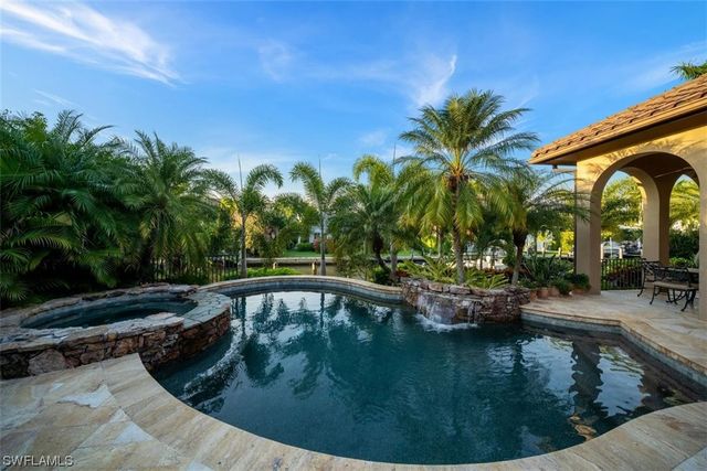 611 18th AVE S, Naples, FL 34102