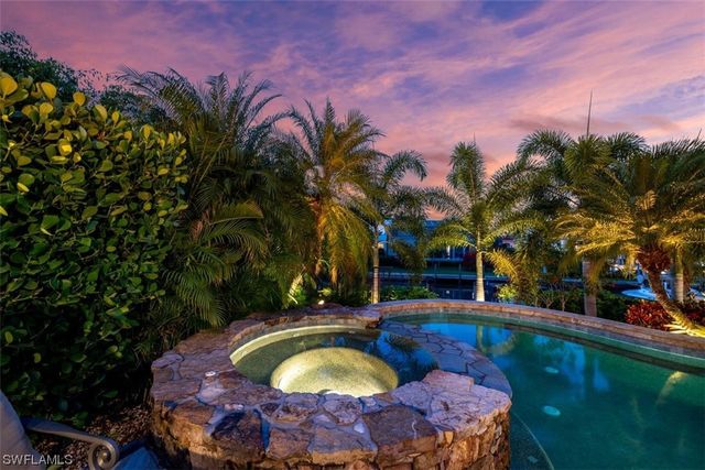 611 18th AVE S, Naples, FL 34102