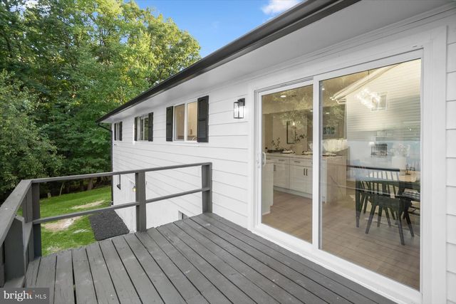 5918 SOUTHGATE DR, Temple Hills, MD 20748