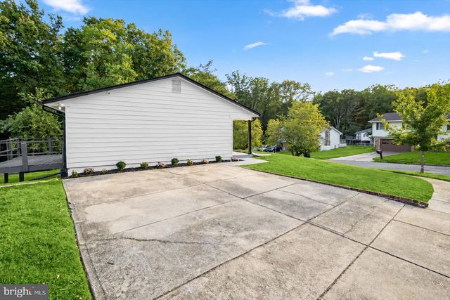 5918 SOUTHGATE DR, Temple Hills, MD 20748