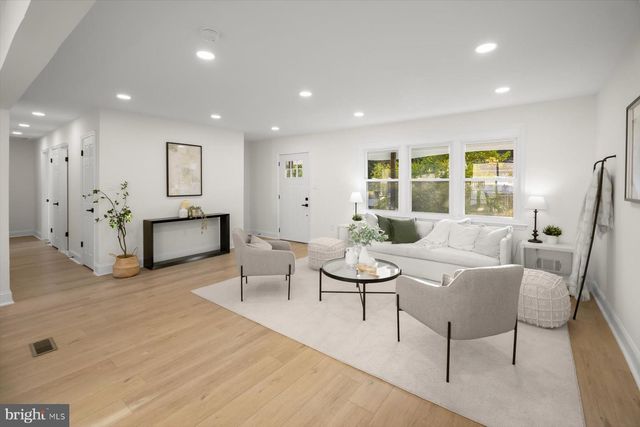 5918 SOUTHGATE DR, Temple Hills, MD 20748