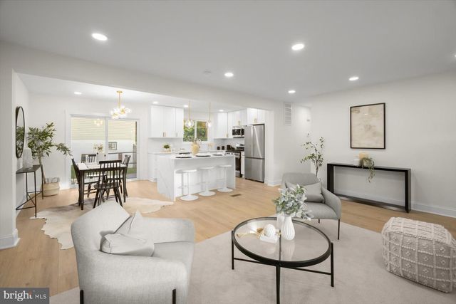 5918 SOUTHGATE DR, Temple Hills, MD 20748