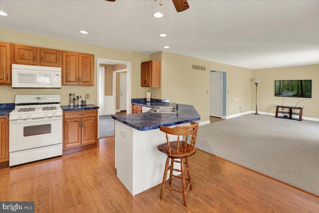 632 LEININGER AVE, Mohnton, PA 19540
