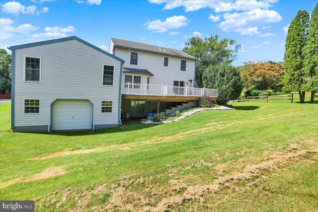 632 LEININGER AVE, Mohnton, PA 19540