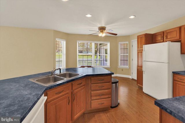 632 LEININGER AVE, Mohnton, PA 19540