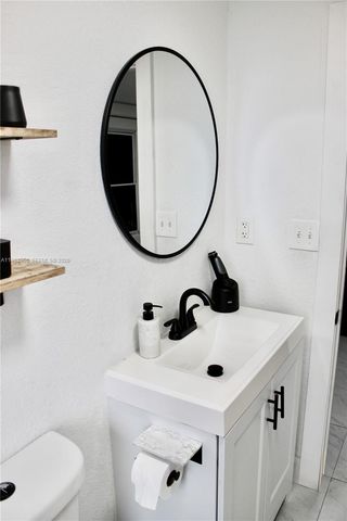 17710 SW 102nd Ave, Miami, FL 33157