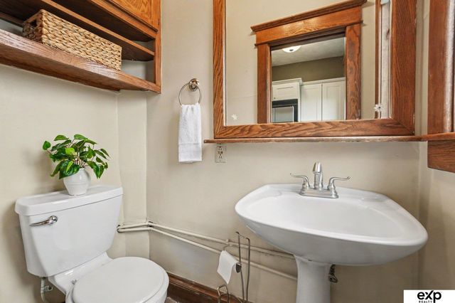 1403 S 8 Street, Omaha, NE 68108