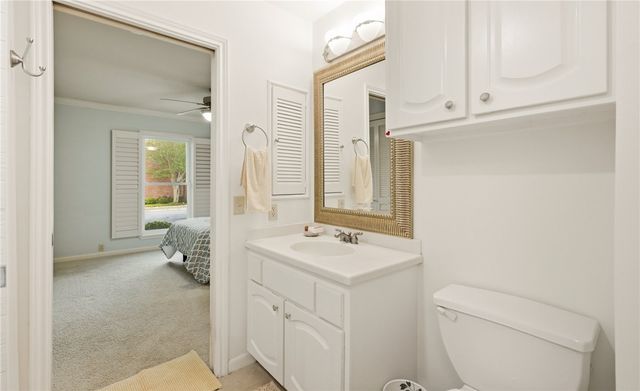 22 Lake Shore Dr, Corpus Christi, TX 78413