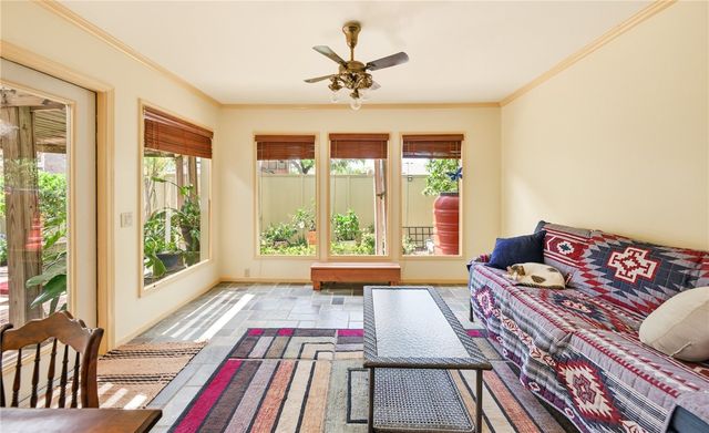 22 Lake Shore Dr, Corpus Christi, TX 78413