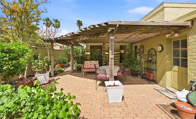 22 Lake Shore Dr, Corpus Christi, TX 78413