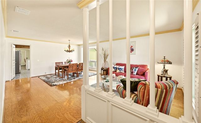 22 Lake Shore Dr, Corpus Christi, TX 78413