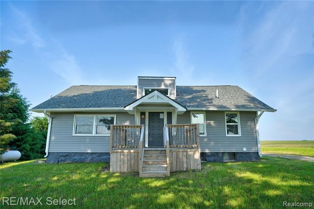 4470 N Lake Road, Columbiaville, MI 48421