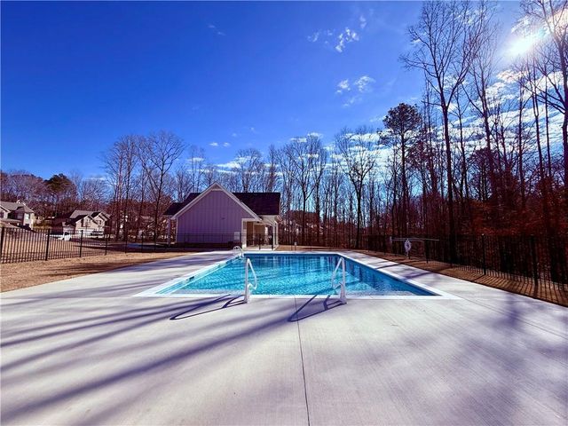 4270 Shirebrook Trail, Hoschton, GA 30548