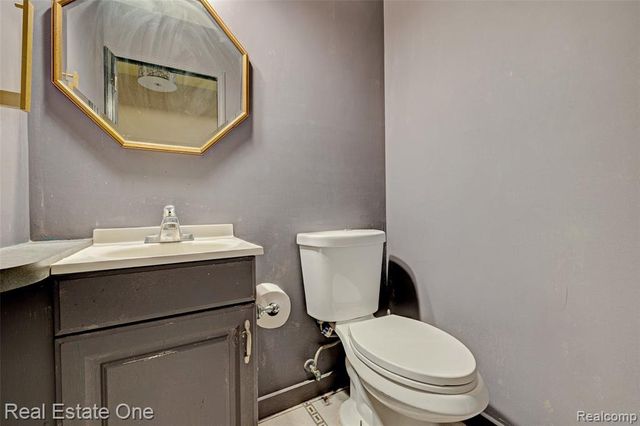 4161 Seymour Lake Road, Oxford, MI 48371
