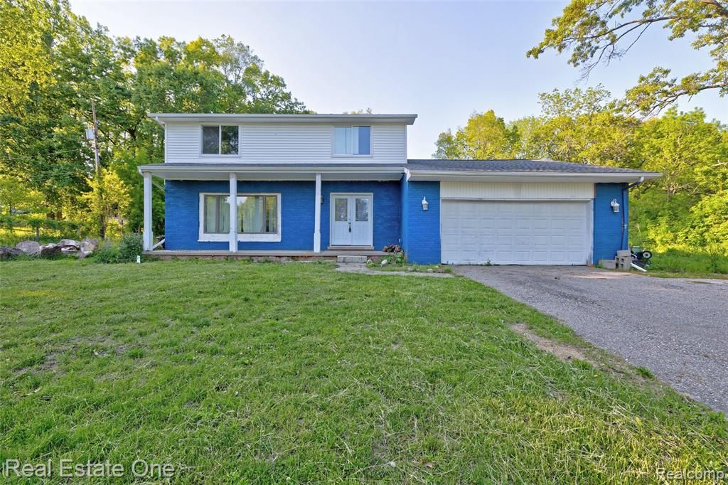 4161 Seymour Lake Road, Oxford, MI 48371
